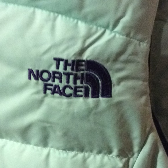 The north face down vest - Picture 2 of 7